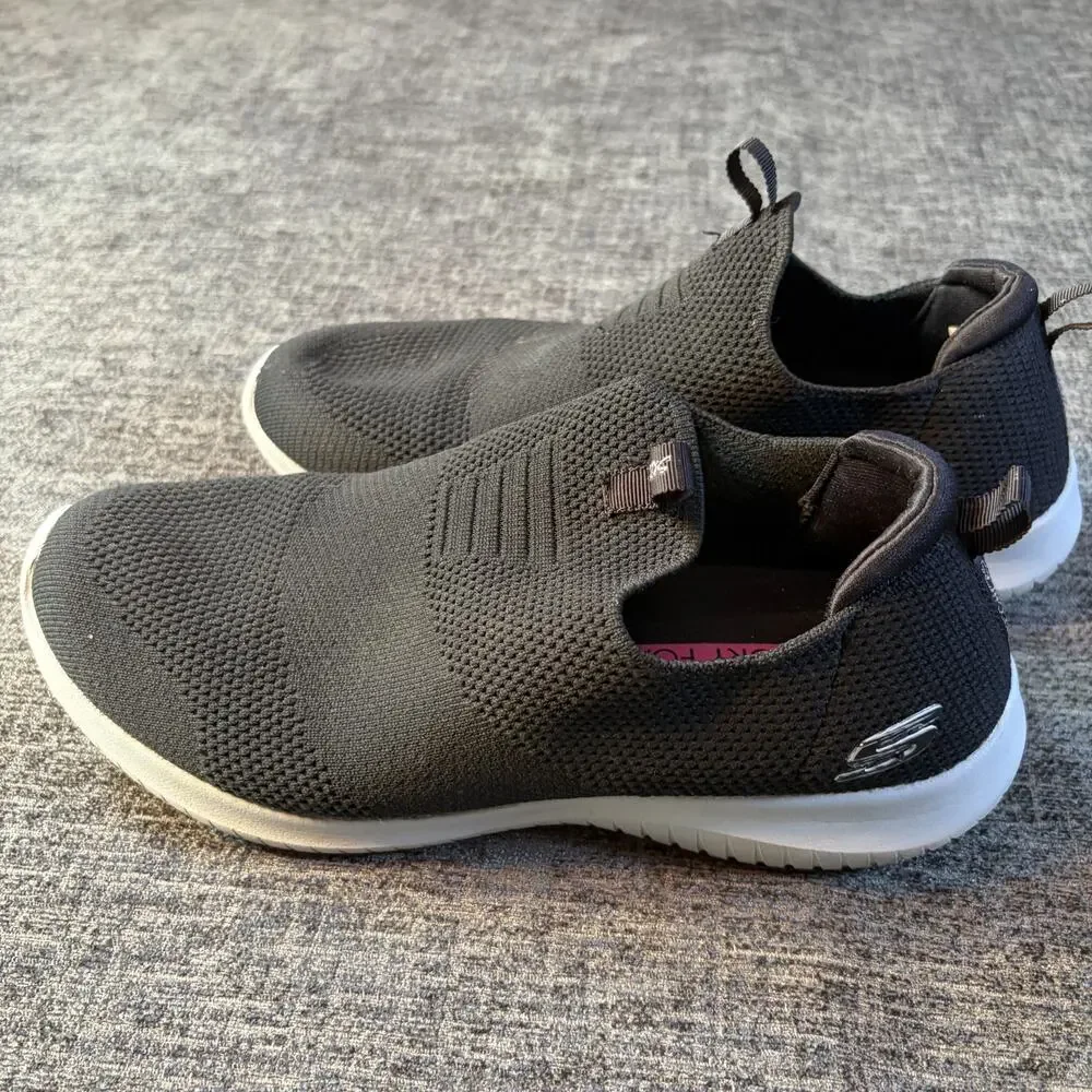 Skechers Ultra Flex Slip On Sneakers Size 7 Womens